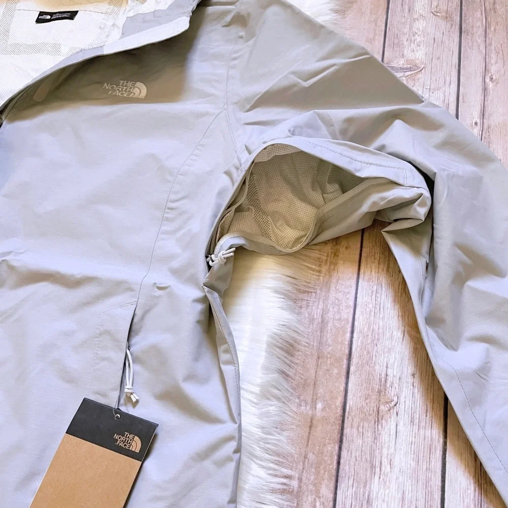 The North Face Women’s Venture 2 Rain Jacket In Light Grey Heather - Picture 3 of 7